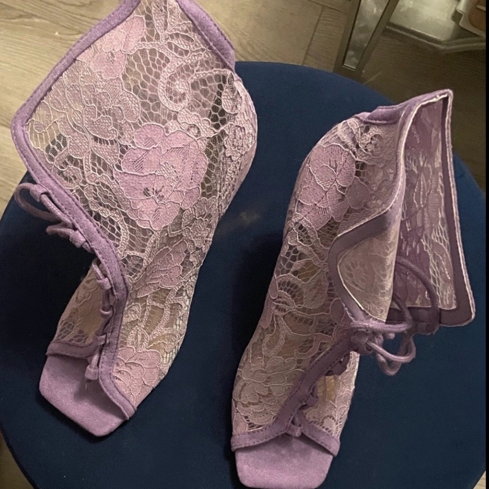 Lace Peep-Toe Heels in Lilac — Women's Dress Heels Sizes ( 6, 6.5, 7, 8.5)